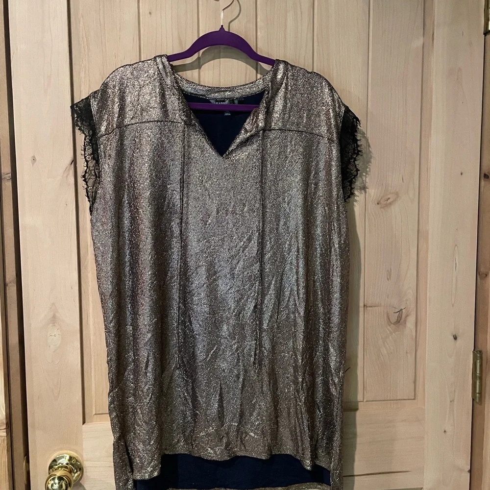 🔥🔥LuLaRoe Shimmering Gold Tunic Top - Picture 1 of 3